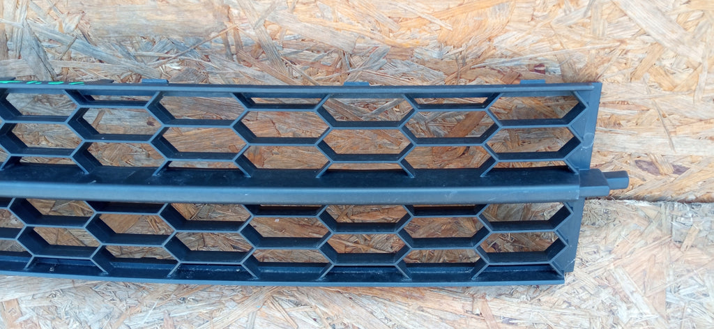 SKODA OCTAVIA III 13- ATRAPA GRILL KRATKA ZDERZAKA PRZEDNIEGO 5E0853677