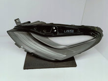 Laden Sie das Bild in den Galerie-Viewer, Tesla Model 3 LIFT Y 20- RECHTER SCHEINWERFER VORNE FULL LED 1514953-00-D