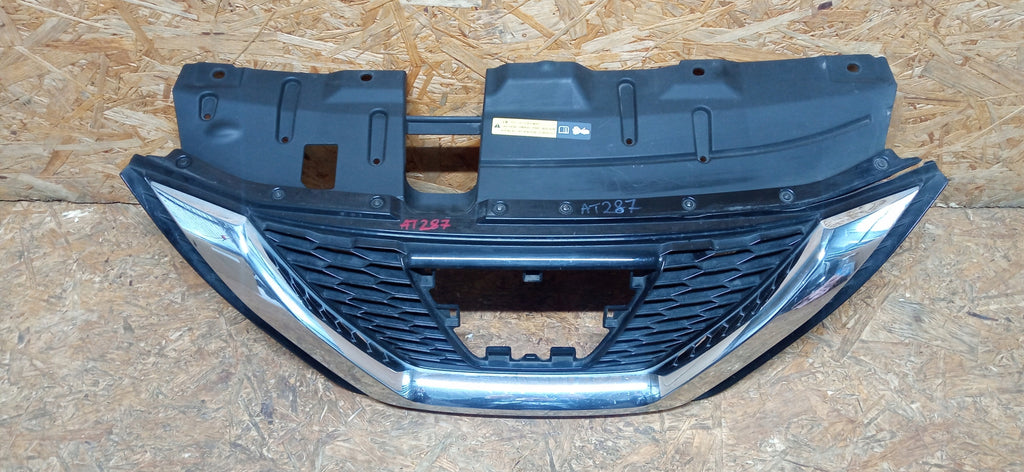 NISSAN QASHQAI II J11 LIFT 17- ATRAPA GRILL ZDERZAKA PRZEDNIEGO 62310HV00A