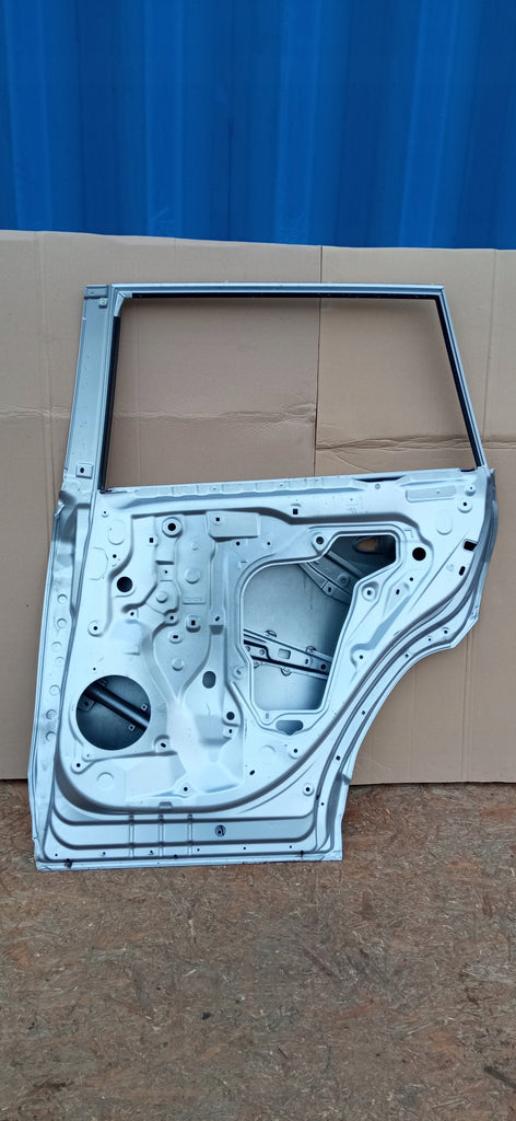 TOYOTA RAV4 RAV 4 V 5 19- DRZWI PRAWY TYŁ PRAWE TYLNE