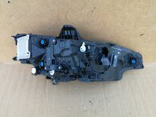 Załaduj zdjęcie do przeglądarki galerii, VOLVO V60 S60 II 18- LAMPA LEWA PRZÓD FULL LED 32365339 EU