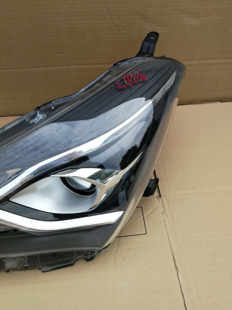 TOYOTA YARIS III LIFT 17- LAMPA REFLEKTOR LEWY PRZÓD KOITO 0D-197 EU OE
