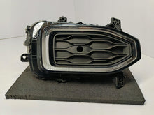 Load image into Gallery viewer, VOLKSWAGEN T-ROC 17- HALOGEN DRL PRAWY LAMPA PRAWA ŚWIATŁO LED 2GA941056