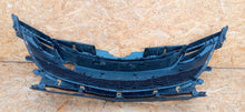 Load image into Gallery viewer, MAZDA 3 BL 09- ATRAPA KRATKA GRILL ZDERZAKA PRZEDNIEGO BCW8-501T1