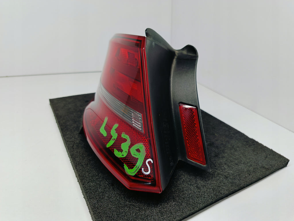 AUDI A3 SPORTBACK 8V 13- LAMPA LEWY TYŁ LEWA TYLNA 8V4945095