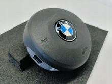 Laden Sie das Bild in den Galerie-Viewer, BMW F10 F20 F30 F32 F82 – AIRBAG LENKRAD 307583399N77-AH