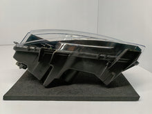 Załaduj zdjęcie do przeglądarki galerii, TESLA MODEL Y MY 20-HALOGEN DRL PRAWY LAMPA PRZECIWMGIELNA LED 1507933-00-C
