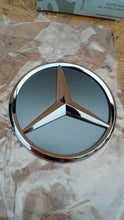 Załaduj zdjęcie do przeglądarki galerii, MERCEDES W293 EQC GWIAZDA EMBLEMAT ZNACZEK TYLNEJ KLAPY A0998108500 7297