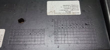 Load image into Gallery viewer, SEAT CUPRA BORN 21- ATRAPA GRILL KRATKA ŚRODKOWA ZDERZAKA PRZÓD 10E805903C