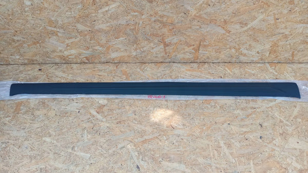 SUZUKI SWIFT MK7 TRIM STRIP RIGHT SILL OUTDOOR