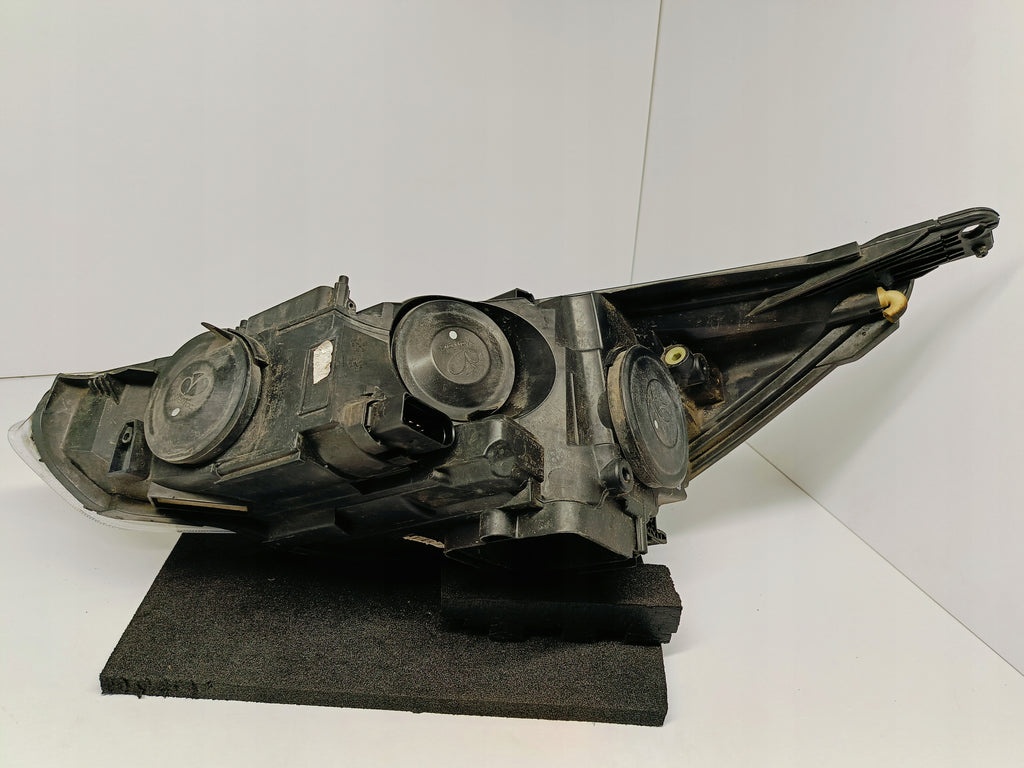 FORD FOCUS MK3 LIFT 14- LAMPA PRAWA PRZÓD PRZEDNIA H7+LED F1EB-13W029-AGB