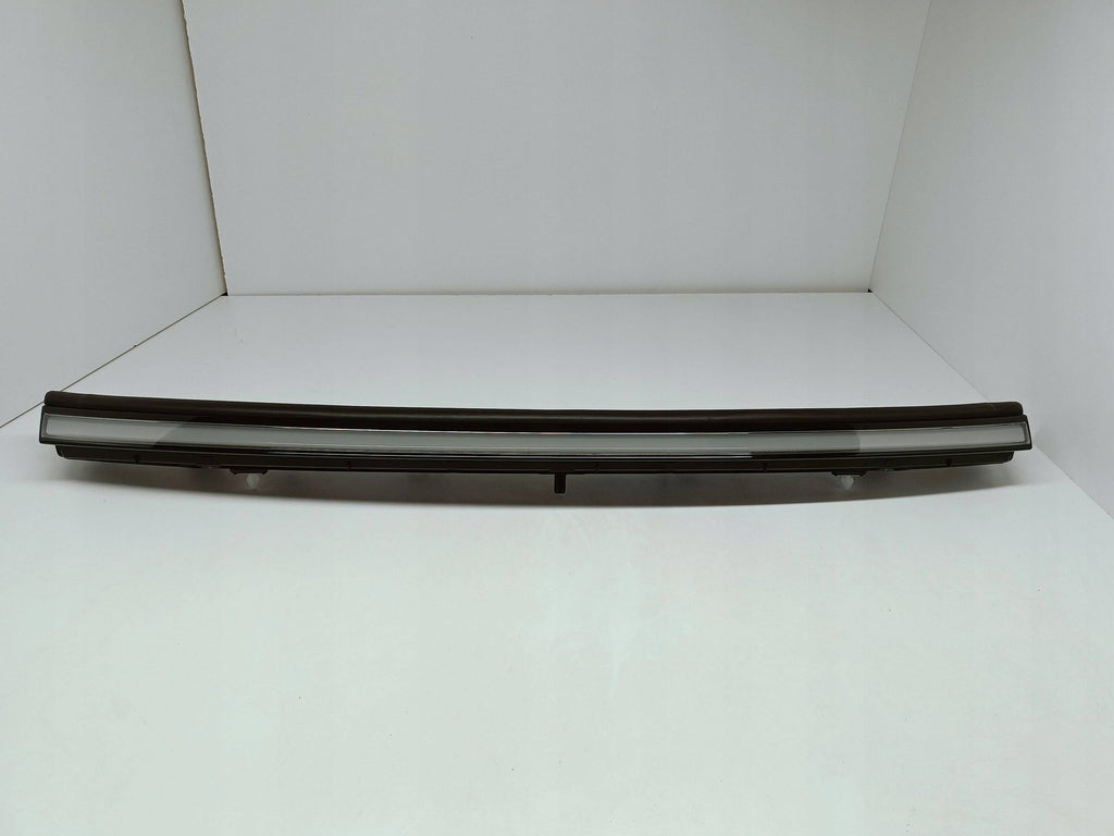 Tesla Model Y Juniper 25- LAMPA BLENDA LISTWA LED ZDERZAKA PRZÓD 203829496C