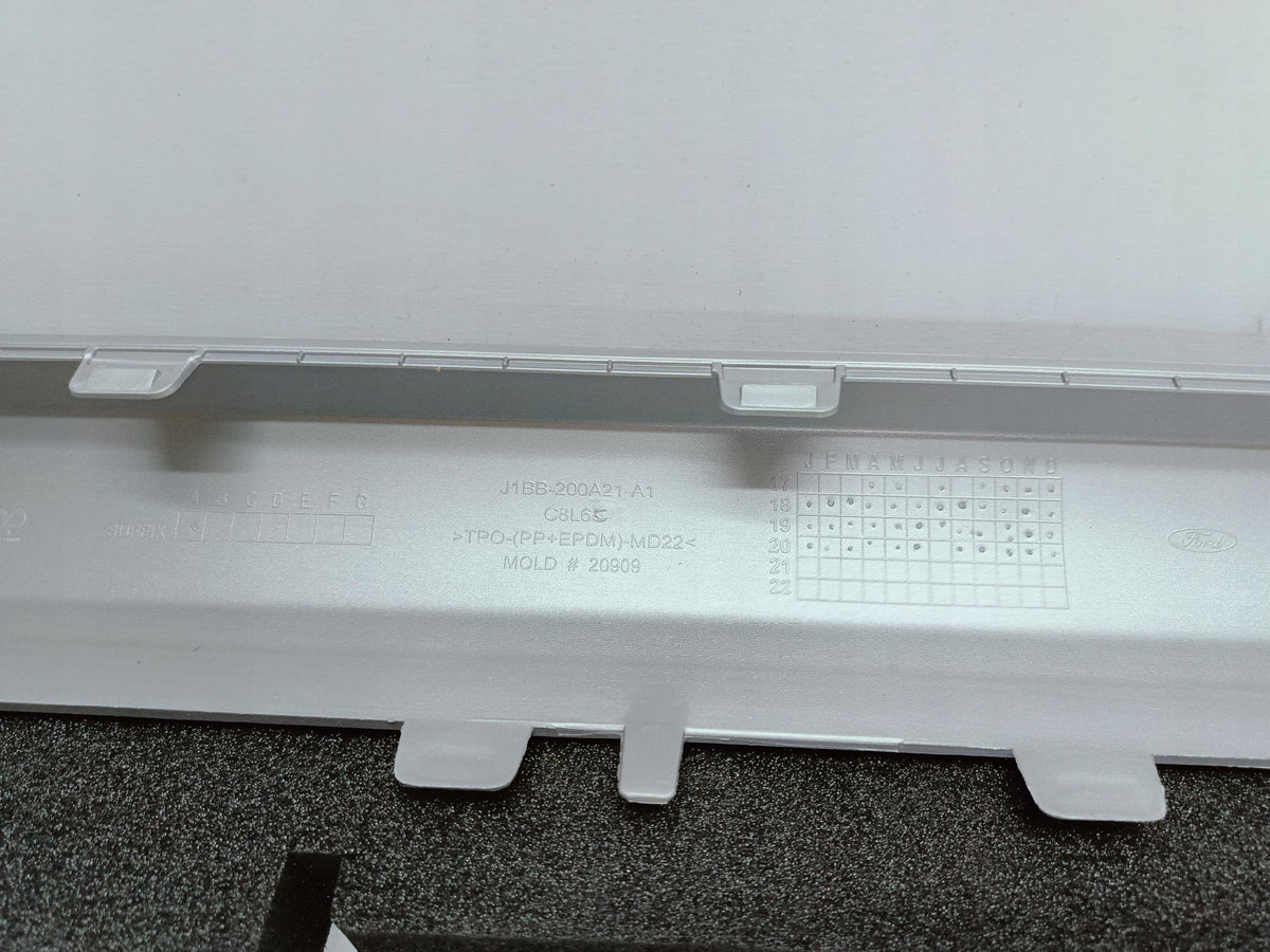 Ford Fiesta MK8 Active- Baguette Cache Bas De Caisse Gauche Neuve J1BB-200A21-A1 — photo 12 sur 12