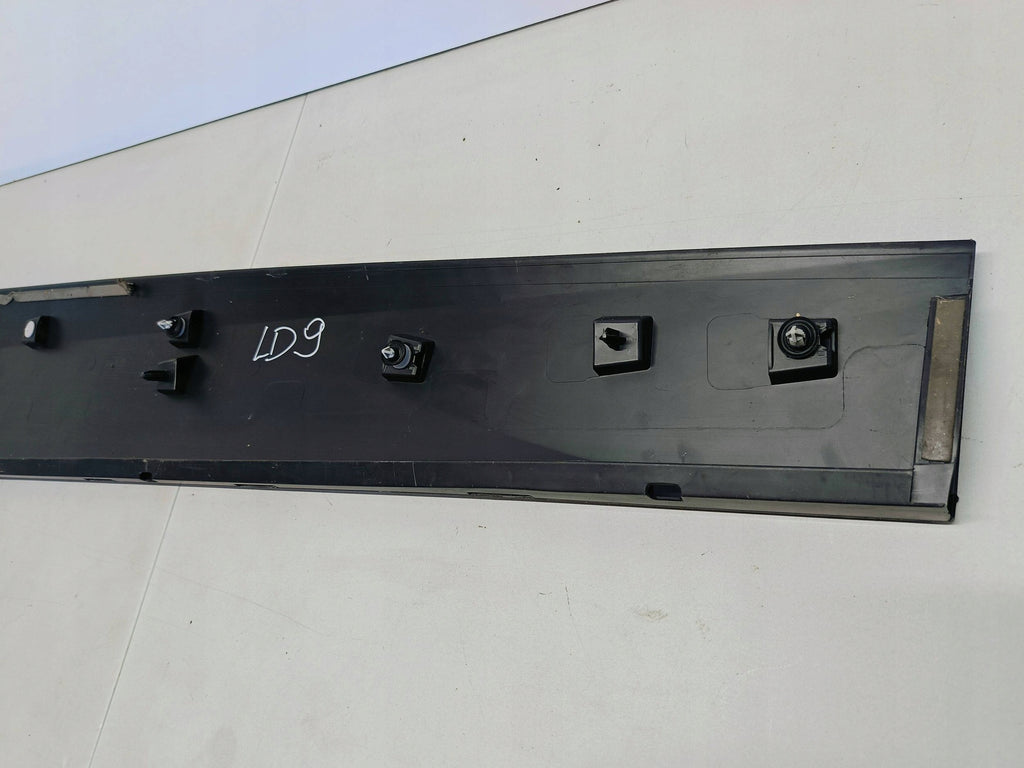 Volkswagen ID.4 ID4 20- TÜRLEISTE VORNE LINKS 11A854939