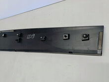 Laden Sie das Bild in den Galerie-Viewer, Volkswagen ID.4 ID4 20- TÜRLEISTE VORNE LINKS 11A854939