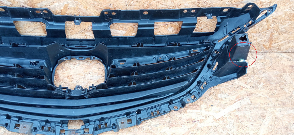 MAZDA 6 GJ 12- ATRAPA KRATKA GRILL ZDERZAKA PRZEDNIEGO GHP9-50712