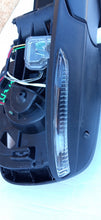 Załaduj zdjęcie do przeglądarki galerii, RENAULT KADJAR 15- LUSTERKO PRAWE 11 PIN 963015540R