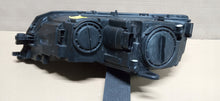 Laden Sie das Bild in den Galerie-Viewer, SKODA OCTAVIA III 3 LIFT 5E1 16- SCHEINWERFER RECHTS VORNE NORMAL 5E1