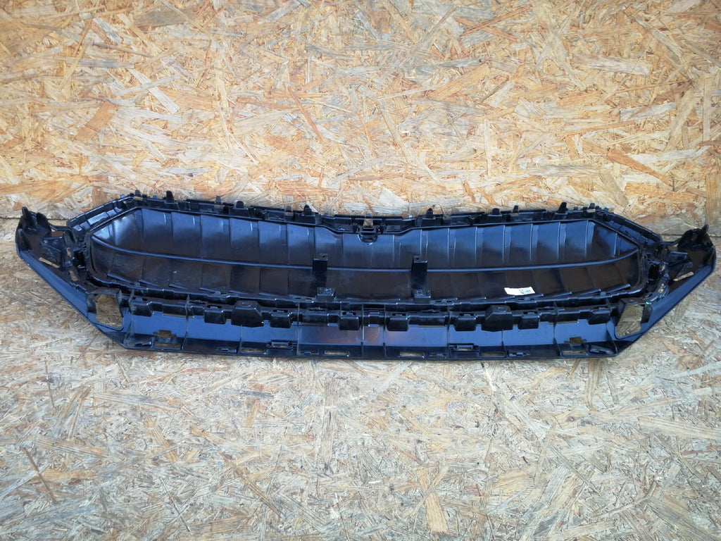 SKODA ENYAQ 21-MITTLERER GRILL STOSSFÄNGER VORNE KAMERA 5LA853653