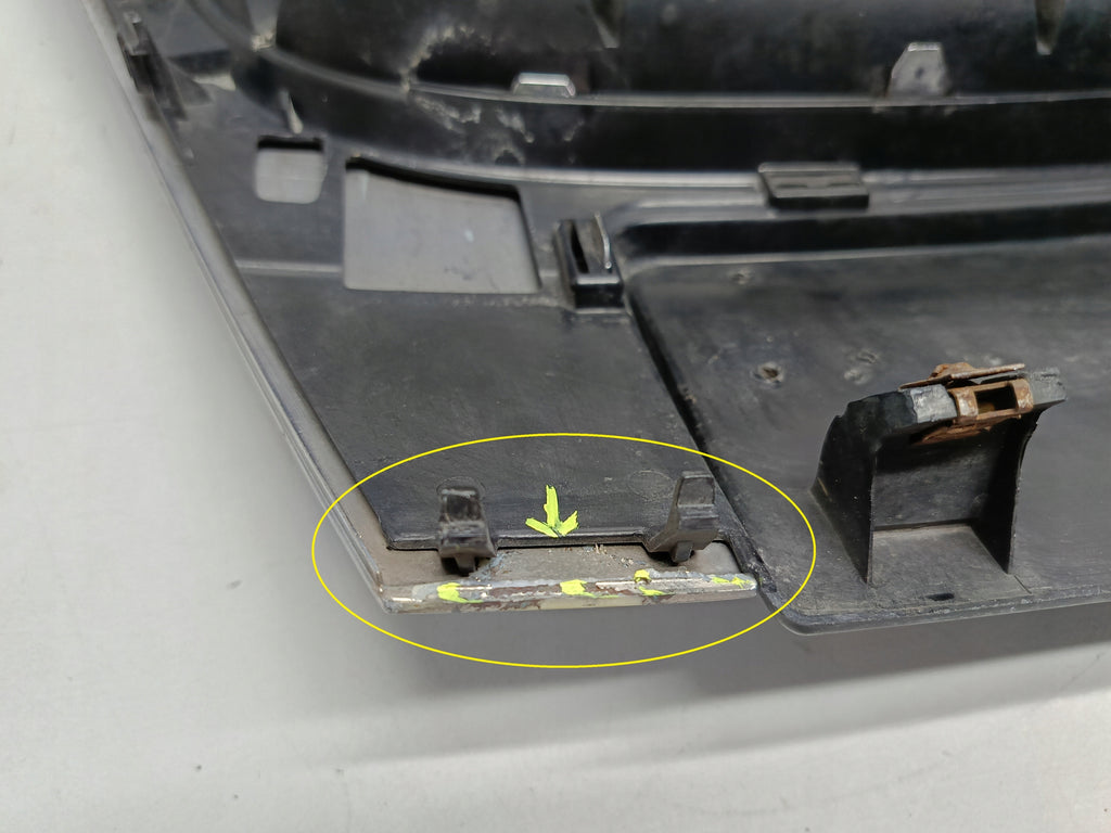 VOLKSWAGEN PASSAT B6 05- ATRAPA KRATKA GRILL ZDERZAKA PRZÓD 3C0853651