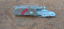 Laden Sie das Bild in den Galerie-Viewer, FORD FIESTA MK7 08- MOTORHAUBENSCHARNIER LINKS NEU 8A61-16801-AD
