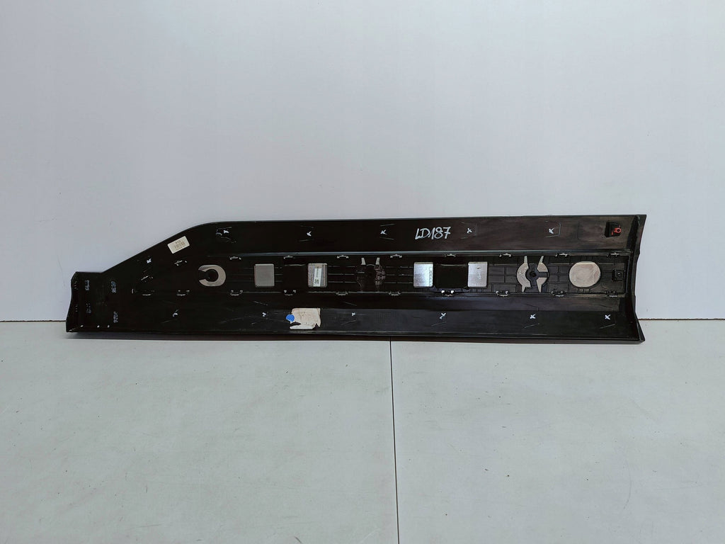 KIA EV3 EV-3 24- LISTWA NAKŁADKA DRZWI PRAWY PRZÓD PRZEDNIA 87724-EV000
