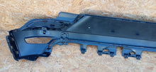 Laden Sie das Bild in den Galerie-Viewer, RENAULT CAPTUR II 19- DIFFUSOR HECKANSATZ SPOILER STOßSTANGE HINTEN PDC 850B24059R