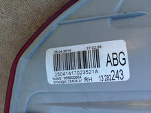 Laden Sie das Bild in den Galerie-Viewer, OPEL ASTRA J IV 4 KOMBI FACELIFT 12- RÜCKLEUCHTE RECHTS HINTEN 13282243