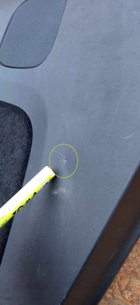 TESLA MODEL Y 20- HECKKLAPPENVERKLEIDUNG HINTEN LAUTSPRECHER 1536684-00-C