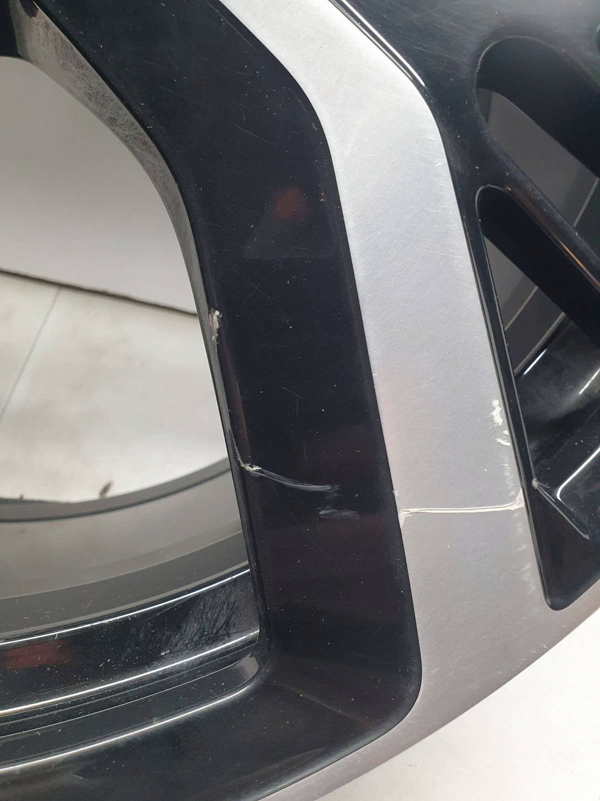 Polestar 2 II Felga Aluminiowa 20 Cali 9x20 ET53 5x108 Oś Tylna 32134525 — zdjęcie 8 z 15