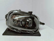 Laden Sie das Bild in den Galerie-Viewer, CITROEN C3 III SX 16- LAMPA PRAWA PRZÓD PRZEDNIA ZWYKŁA H7 9820059280