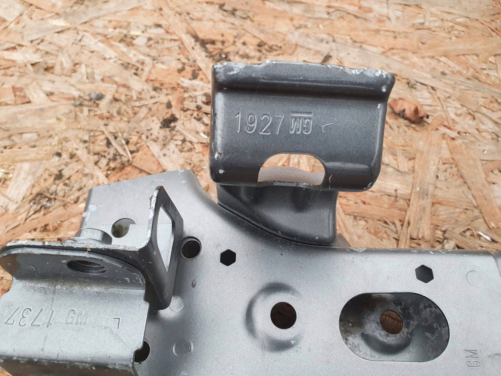 Opel Astra K V 15- PAS PRZEDNI WZMOCNIENIE GÓRNE BELKA POPRZECZKA 39052086