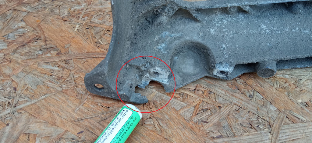 TESLA S 12- PAS PRZEDNI WZMOCNIENIE CZOŁOWE STELAŻ 1005536-00-J