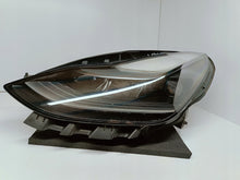 Laden Sie das Bild in den Galerie-Viewer, TESLA MODEL 3 M3 MY Y LIFT 20- LAMPA PRZÓD LEWA FULL LED EU 1514952-00-D