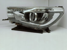 Załaduj zdjęcie do przeglądarki galerii, TOYOTA HILUX VIII 8 15- LAMPA REFLEKTOR LEWY PRZÓD SOCZEWKA LED KOITO 0K-56