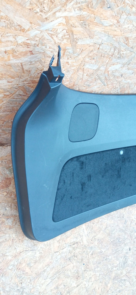 TESLA MODEL Y 20- HECKKLAPPENVERKLEIDUNG HINTEN LAUTSPRECHER 1536684-00-C