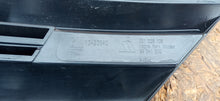 Load image into Gallery viewer, OPEL ASTRA K V 15- ATRAPA KRATKA GRILL ZDERZAKA PRZEDNIEGO BLACK 13423640