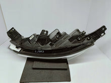 Laden Sie das Bild in den Galerie-Viewer, BYD Atto 3 III 22- SCHEINWERFER LINKS VORNE LINKS VOLL-LED EU SC2E-4121010