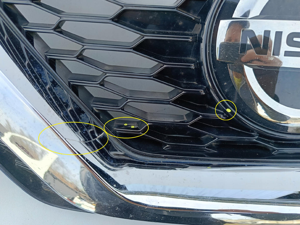 NISSAN QASHQAI II J11 LIFT 17- ATRAPA GRILL ZDERZAKA PRZEDNIEGO 62310HV3