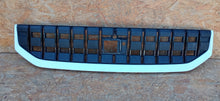 Laden Sie das Bild in den Galerie-Viewer, POLESTAR II 2 20- GRILL GITTER STOßSTANGE VORNE KAMERA RADAR 31698060