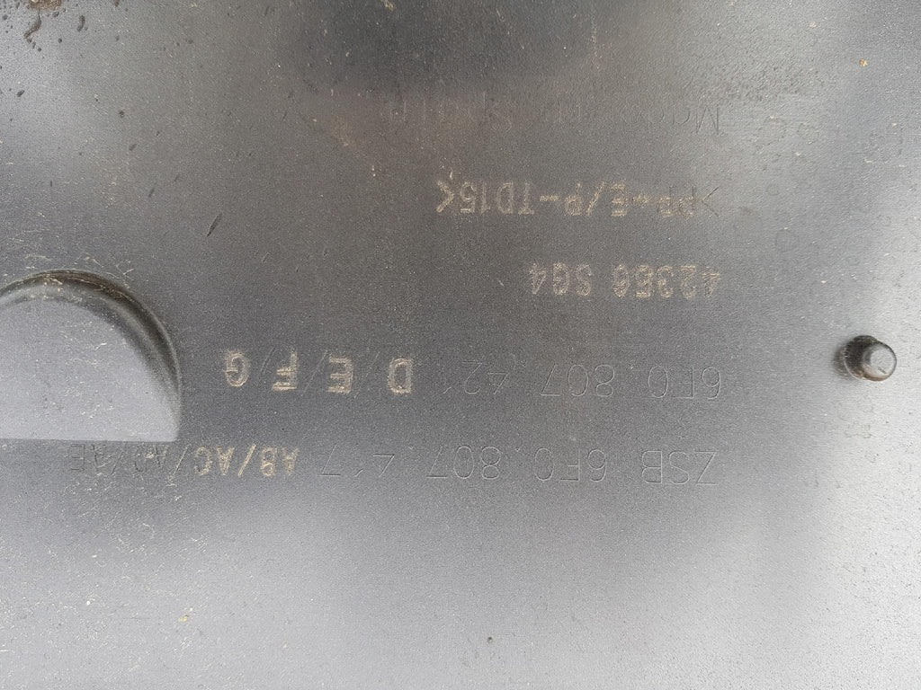 SEAT IBIZA 5V 6FO ZDERZAK TYŁ TYLNY