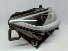 Załaduj zdjęcie do przeglądarki galerii, Volkswagen ID.3 ID 3 19- LAMPA LEWA PRZÓD PRZEDNIA IQ.LIGHT EU 10B941035G