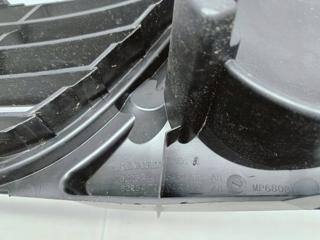 Dacia Lodgy 12- KRATKA DOLNA ATRAPA ZDERZAKA PRZÓD BEZ HALOGENÓW 622544154R