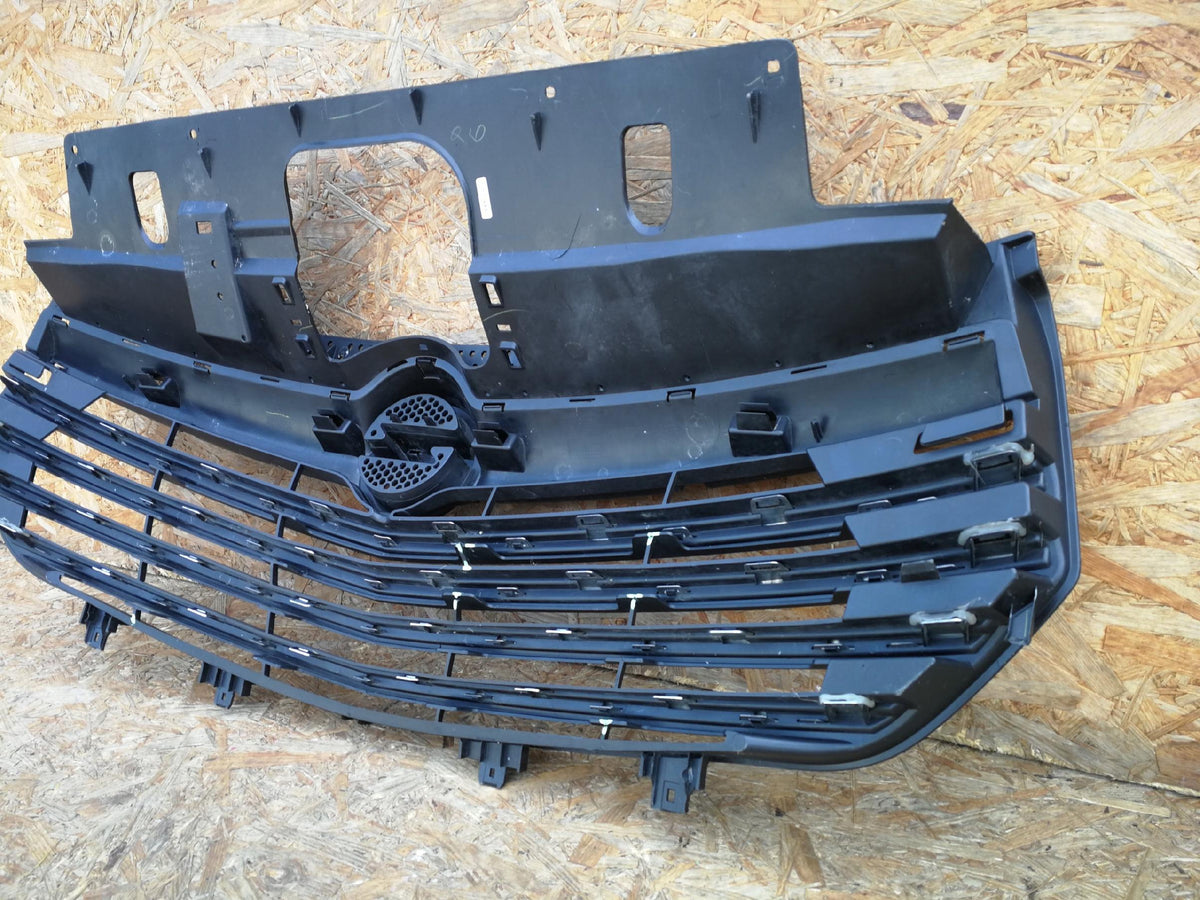 Opel Vivaro B 14- Kühlergrill Gitter Grill Vorderen Stossstange Chrom 623105615R — Foto 9 von 14