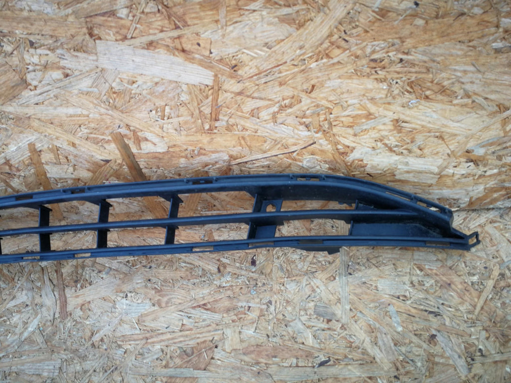 OPEL CORSA E 14- ATRAPA KRATKA DOLNA GRILL ZDERZAKA PRZÓD 13432002