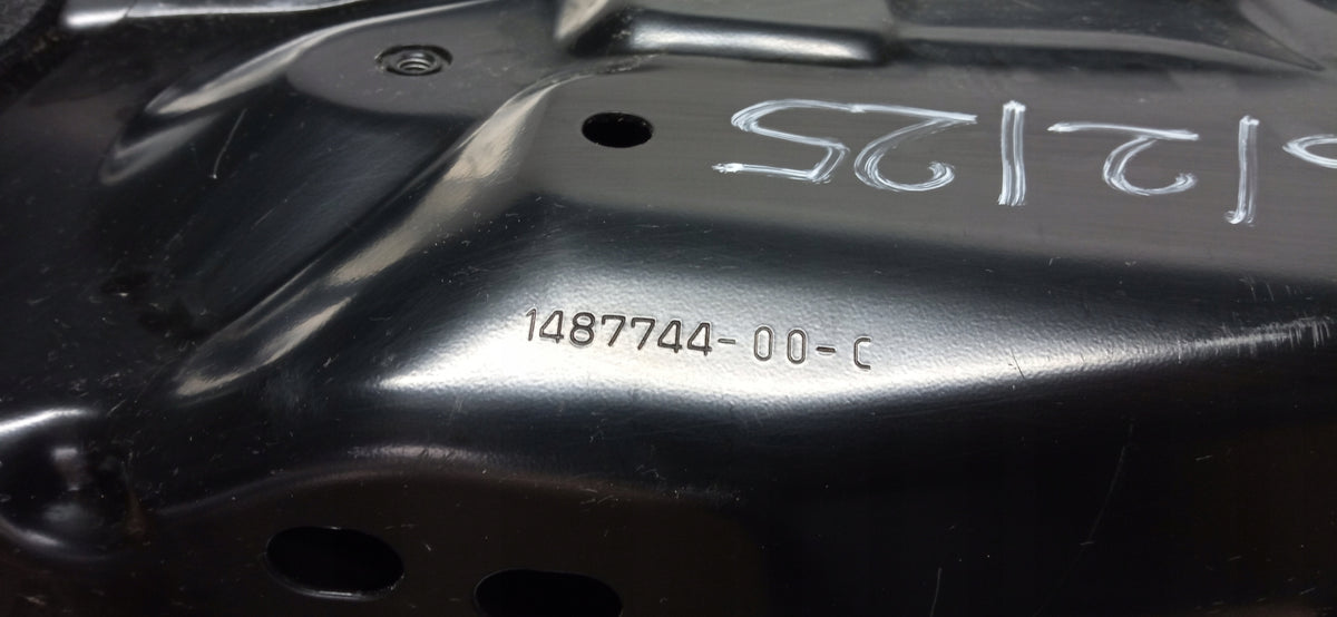 Tesla Model Y MY 20- Section Panel Ściana Rear Reinforcement 1487742-99-K — photo 11 of 12