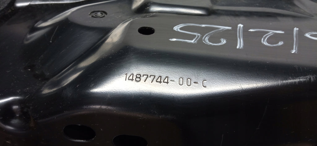 TESLA MODEL Y MY 20- PAS TYLNY PANEL ŚCIANA WZMOCNIENIE 1487742-99-K