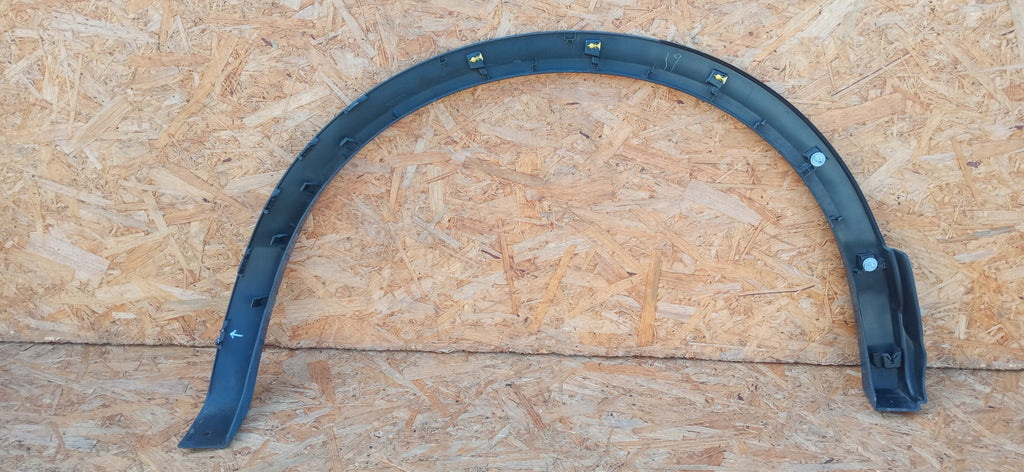 NISSAN QASHQAI II J11 LIFT LISTWA BŁOTNIKA LEWY TYŁ LEWA TYLNA 93829HV11A