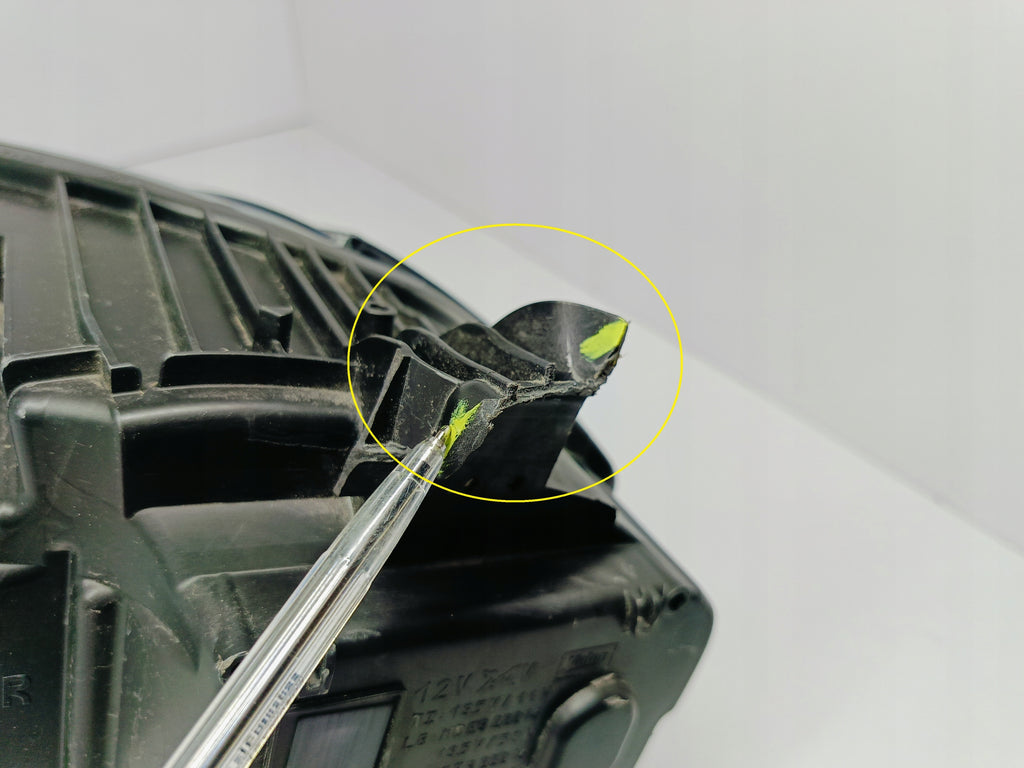 CITROEN DS3 DS-3 CROSSBACK 18- LAMPA PRAWA PRZÓD FULL LED 9820840680