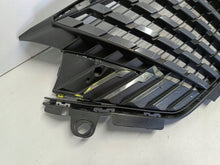 Laden Sie das Bild in den Galerie-Viewer, Peugeot 2008 II LIFT 23- KÜHLERGRILL STOSSSTANGE VORNE 9852657680